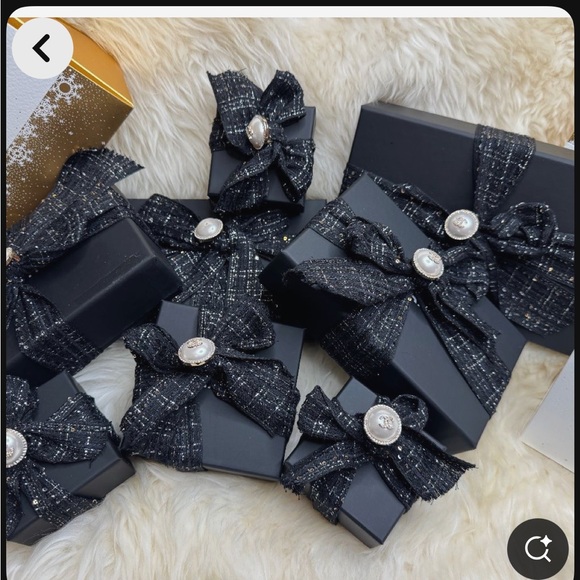 Chanel charm (2) - Picture 12 of 14